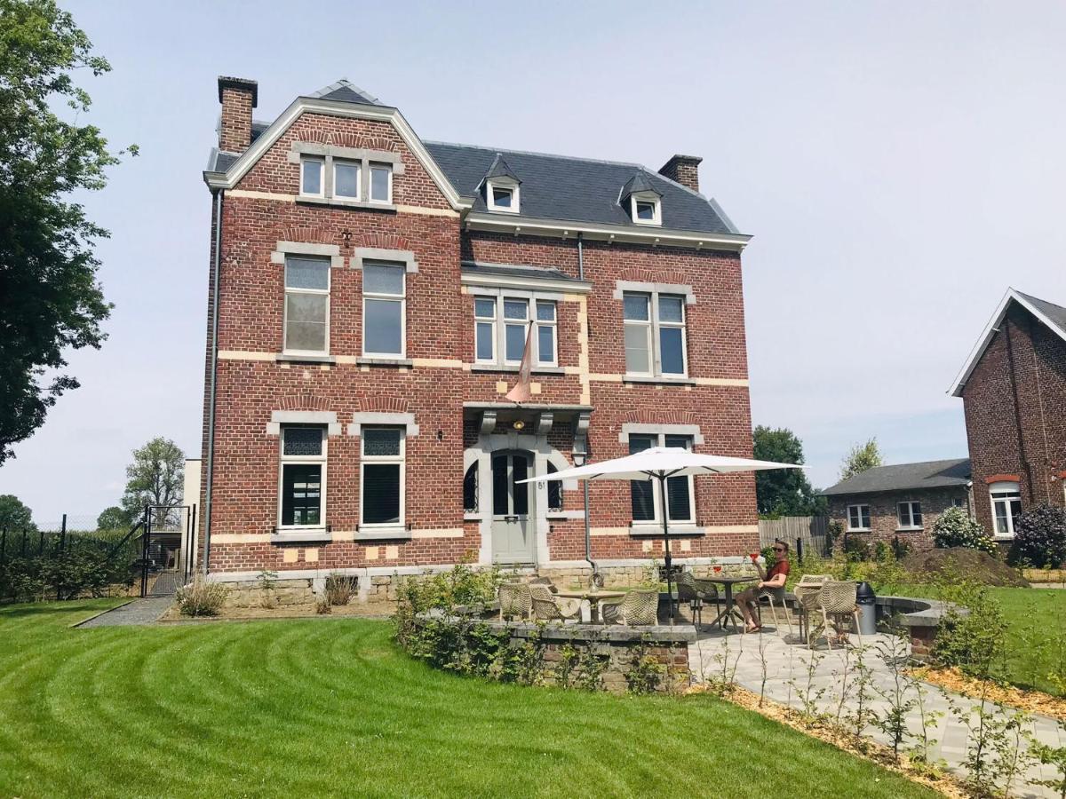 B&B Het Notarishuis - Authentiek Verblijf Nabij Maastricht Voeren Eksteriør bilde
