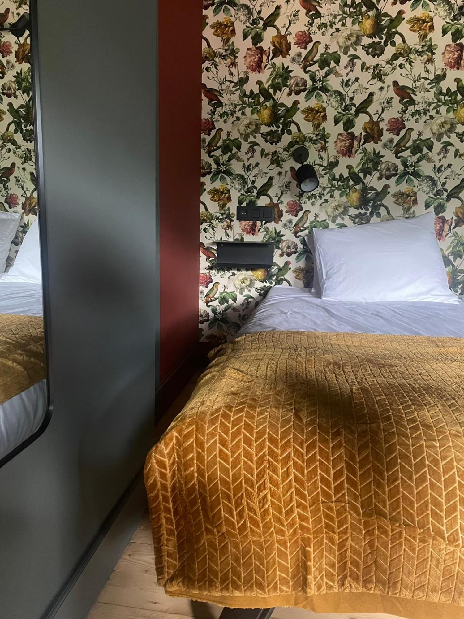 B&B Het Notarishuis - Authentiek Verblijf Nabij Maastricht Voeren Eksteriør bilde