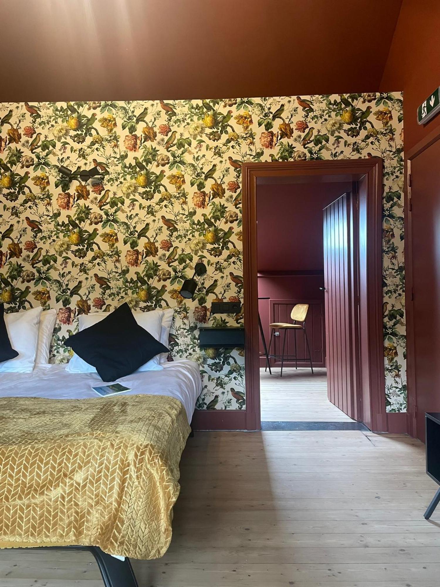 B&B Het Notarishuis - Authentiek Verblijf Nabij Maastricht Voeren Eksteriør bilde